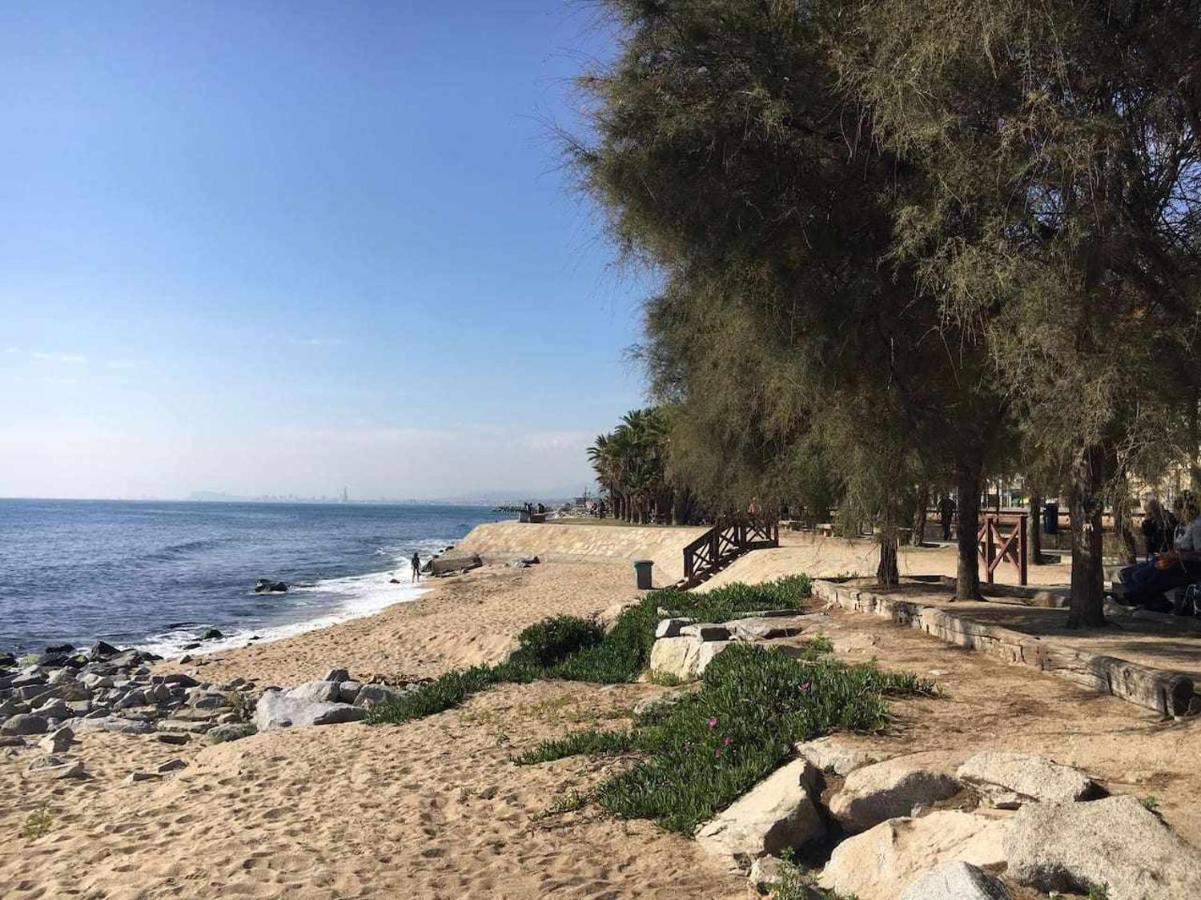 Nice And Quiet Flat In Premia De Mar Hutb Bagian luar foto